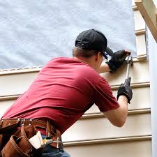 Best Siding Removal and Disposal  in Newport East, RI